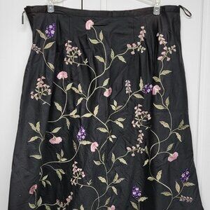 Women's Dressbarn Lined Black Skirt with Embroidered Flower Details Size 14